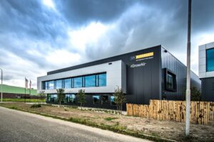 Kantoorgebouw strijen KE Fibertec